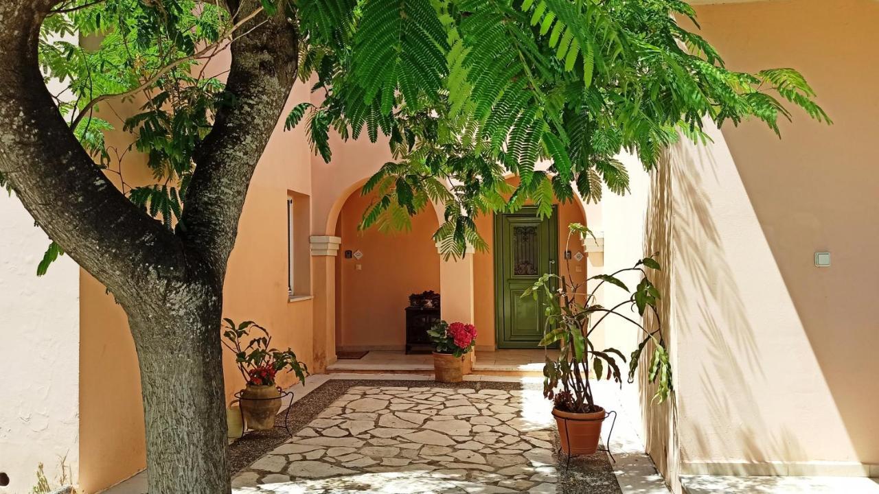 Mouse House Apartment Gouvia